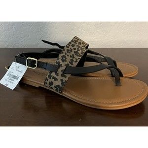 Arizona Leopard Black Sandals Size 7.5 NWOB